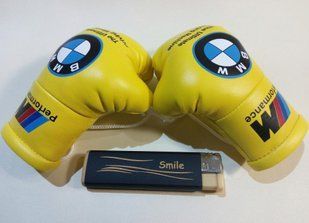 Подвеска боксерские перчатки BMW