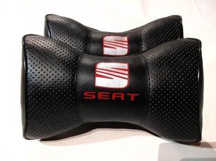 Подушка на подголовник в авто Seat 1шт.
