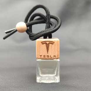 Ароматизатор в машину Tesla (Автопарфюм) плюс наполнитель (запаска) 7мл, №5 &mdash; Giorgio Armani Acqua di Gio (Чоловічій аромат), Пряные, Водяные, Мандарин, Апельсин, Бергамот, Жасмин, Лайм, Лимон, Гиацинт, Кориандр, Морской аккорд, Мускатный аккорд, Мускатный орех, Персик, Резеда, Фиалка, Фрезия, Цикламен, Амбра, Пачули, Белый мускус, Дубовый мох, Кедр, 7+7=14, Шнурок