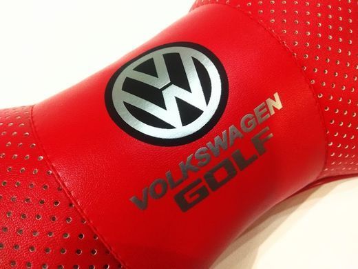 Подушка на подголовник в авто Volkswagen golf 1шт.
