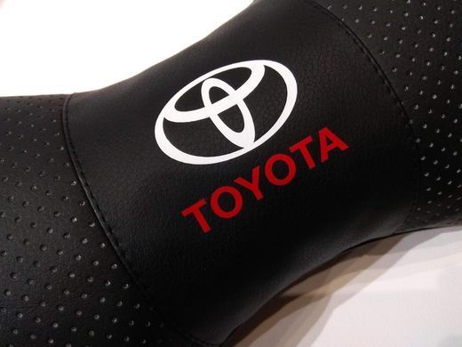 Подушка на подголовник в авто Toyota 1шт.