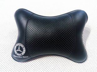 Подушка на подголовник в авто Mercedes-Benz 1шт.