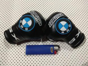 Подвеска боксерские перчатки BMW