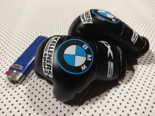 Подвеска боксерские перчатки BMW