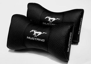 Подушка на підголовник авто Mustang 1шт.
