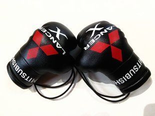 Подвеска боксерские перчатки Mitsubishi