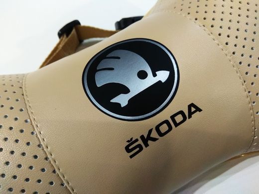 Подушка на подголовник в авто Skoda 1шт.