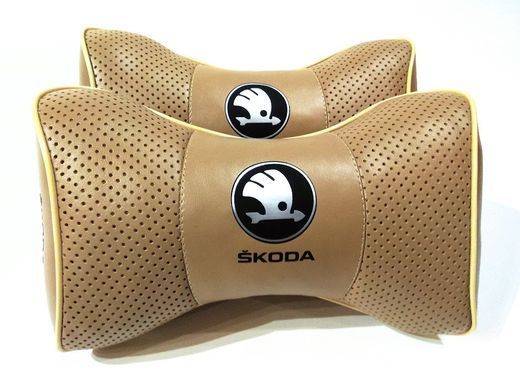 Подушка на подголовник в авто Skoda 1шт.