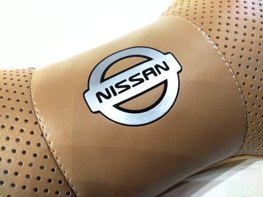 Подушка на подголовник в авто Nissan 1шт.