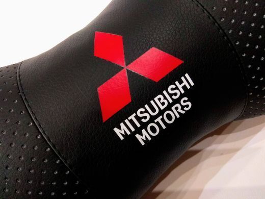 Подушка на подголовник в авто Mitsubishi 1шт.