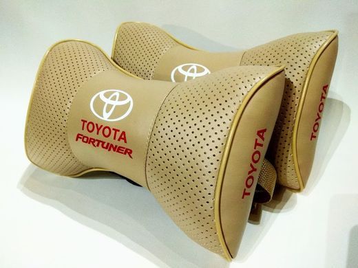 Подушка на подголовник в авто Toyota 1шт.