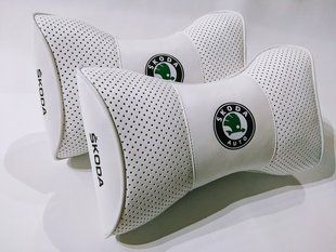 Подушка на подголовник в авто Skoda 1шт.