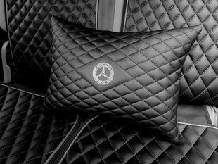 Подушка в автомобиль Mercedes для комфортного путешествия