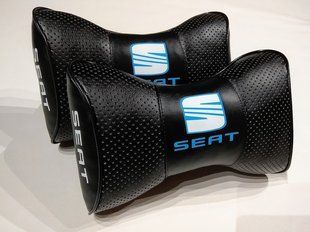 Подушка на подголовник в авто Seat 1шт.