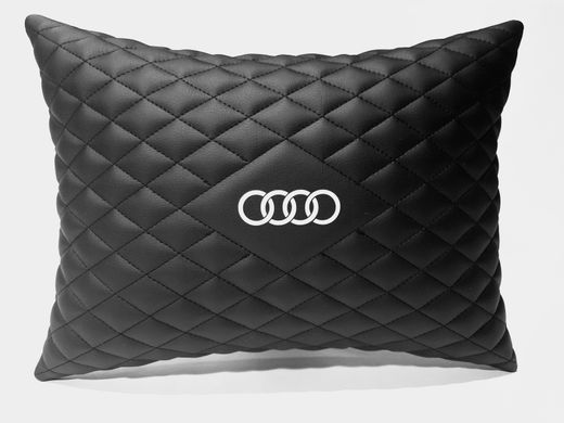 Подушка в автомобіль Audi для комфортних поїздок