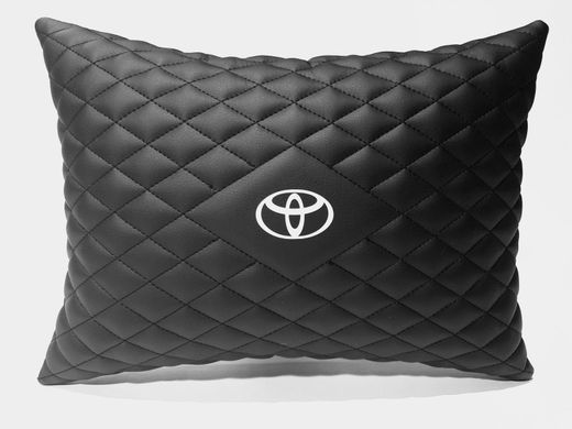 Подушка в автомобиль Toyota для комфортного путешествия