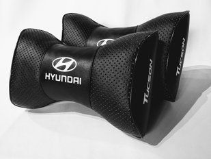 Подушка на подголовник в авто Hyundai 1шт.