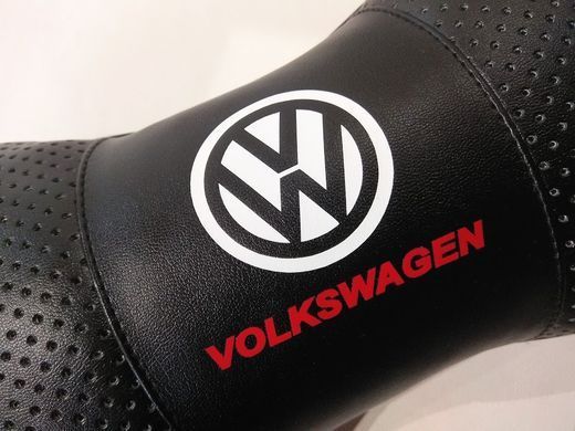 Подушка на підголовник авто Volkswagen 1 шт