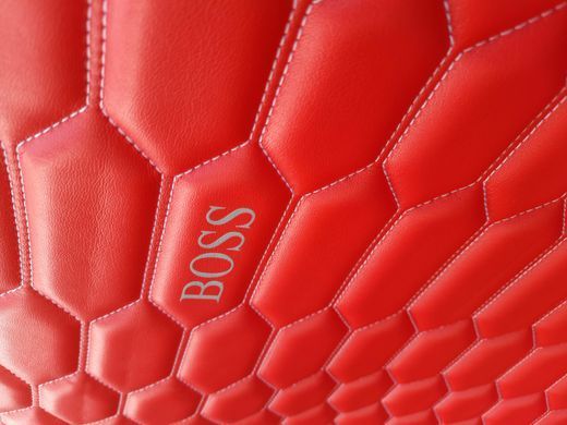 Чохол на офісне крісло червоний BOSS срібло екошкіра 00889